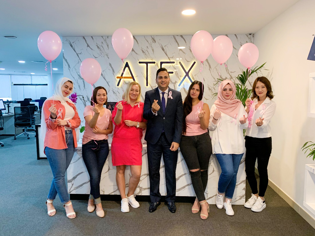 ATFX 助力“粉红日”，让爱充满力量
