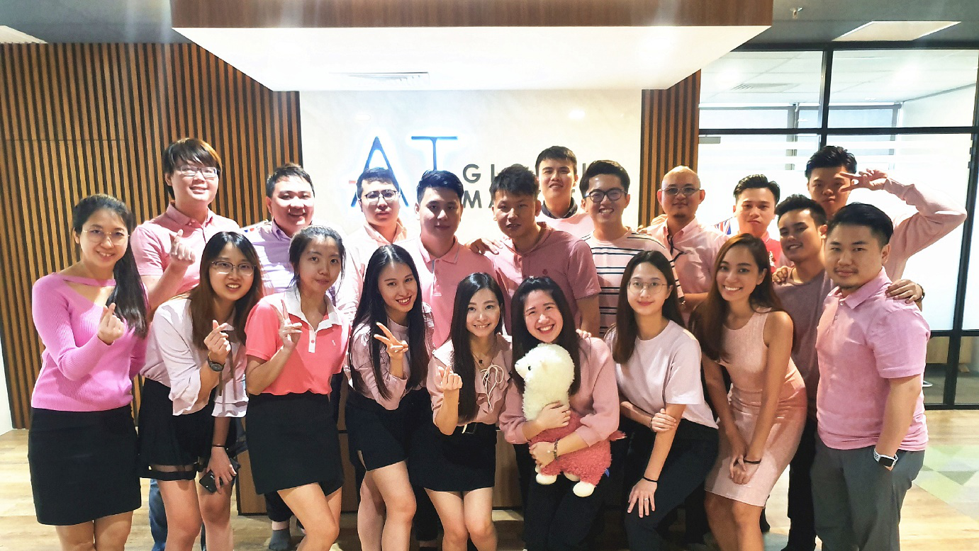 ATFX 助力“粉红日”，让爱充满力量