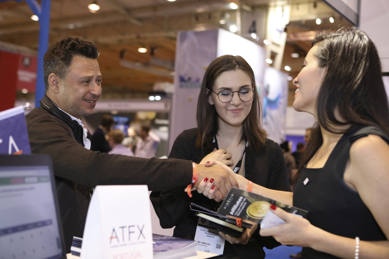 荣耀欧洲!ATFX参加iGB里斯本交易联盟高峰会