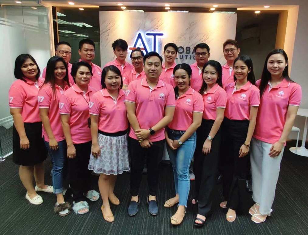 ATFX 助力“粉红日”，让爱充满力量