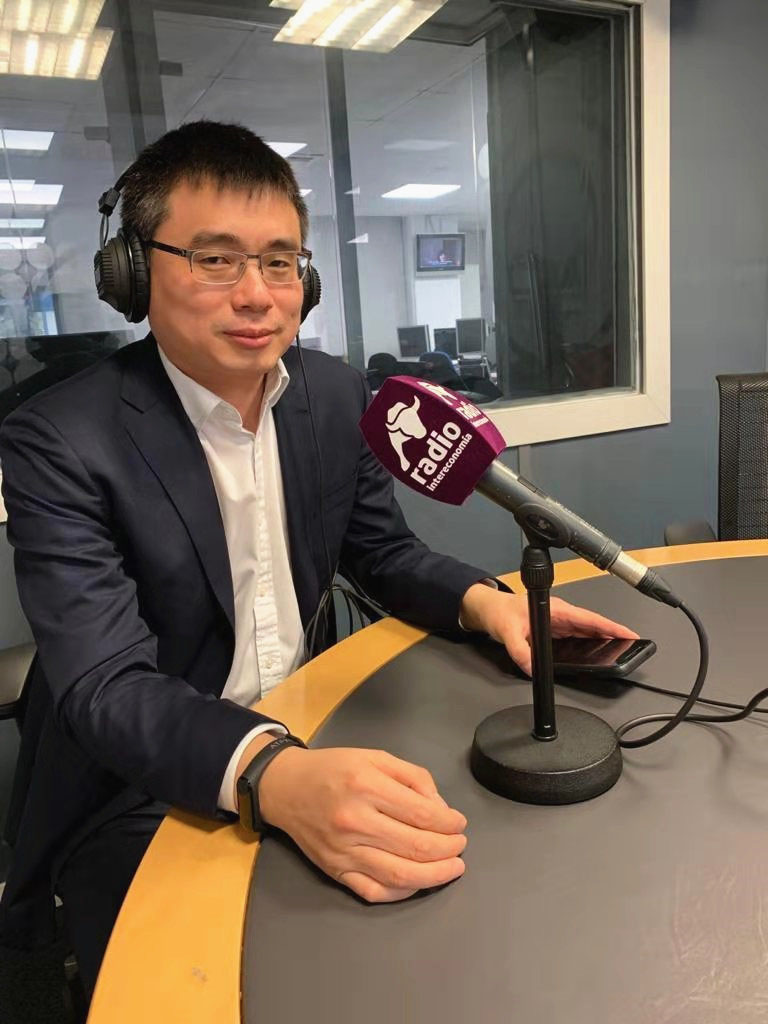 ATFX英国董事总经理Wei Qiang Zhang