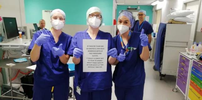 英国中国商会NHS医院医护人员捐赠口罩