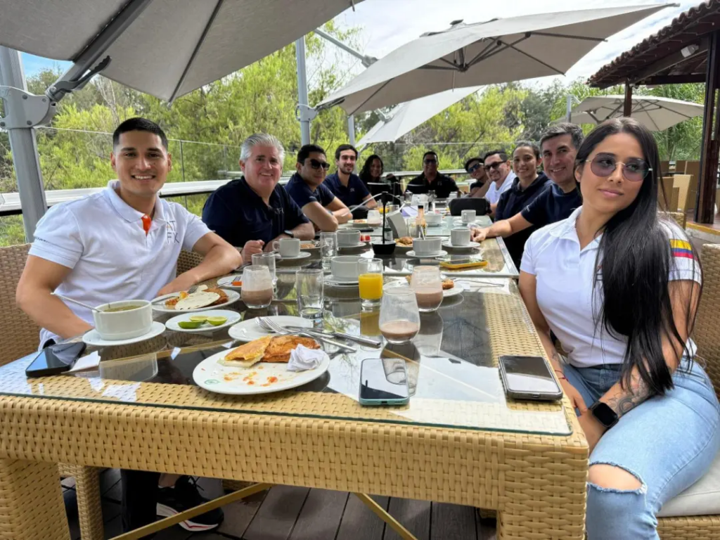 ATFX拉美团队团建释放压力激发灵感