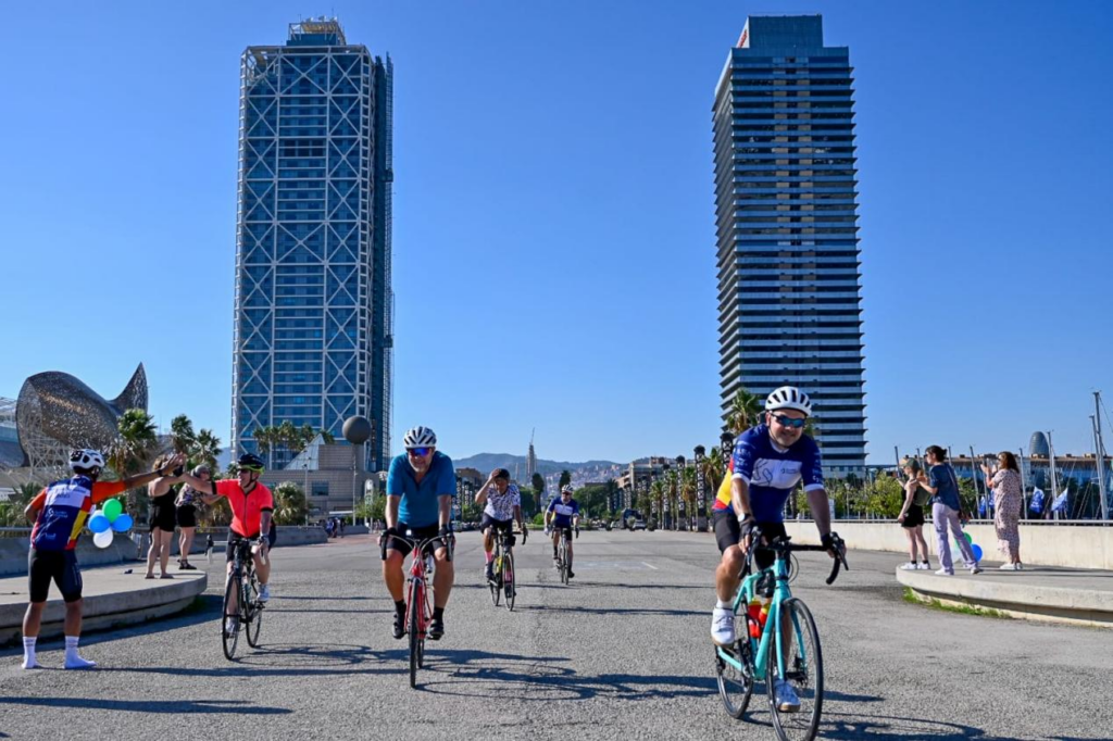 ATFX“骑”迹横扫法西两国，跨国慈善直接封神！